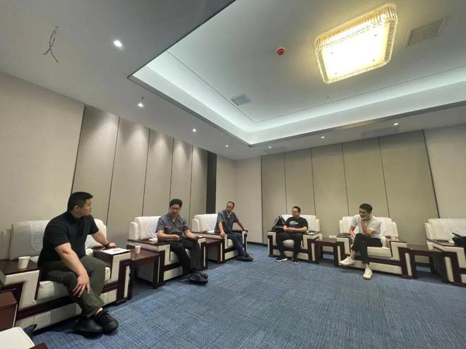 設(shè)計(jì)賦能產(chǎn)業(yè)升級(jí)——HIDC設(shè)計(jì)考察團(tuán)赴安平縣開(kāi)展新材料技術(shù)推廣服務(wù)專題調(diào)研